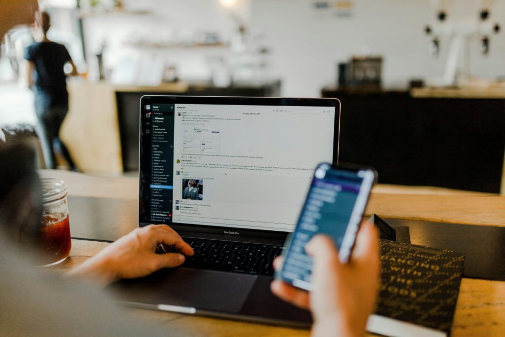 email web